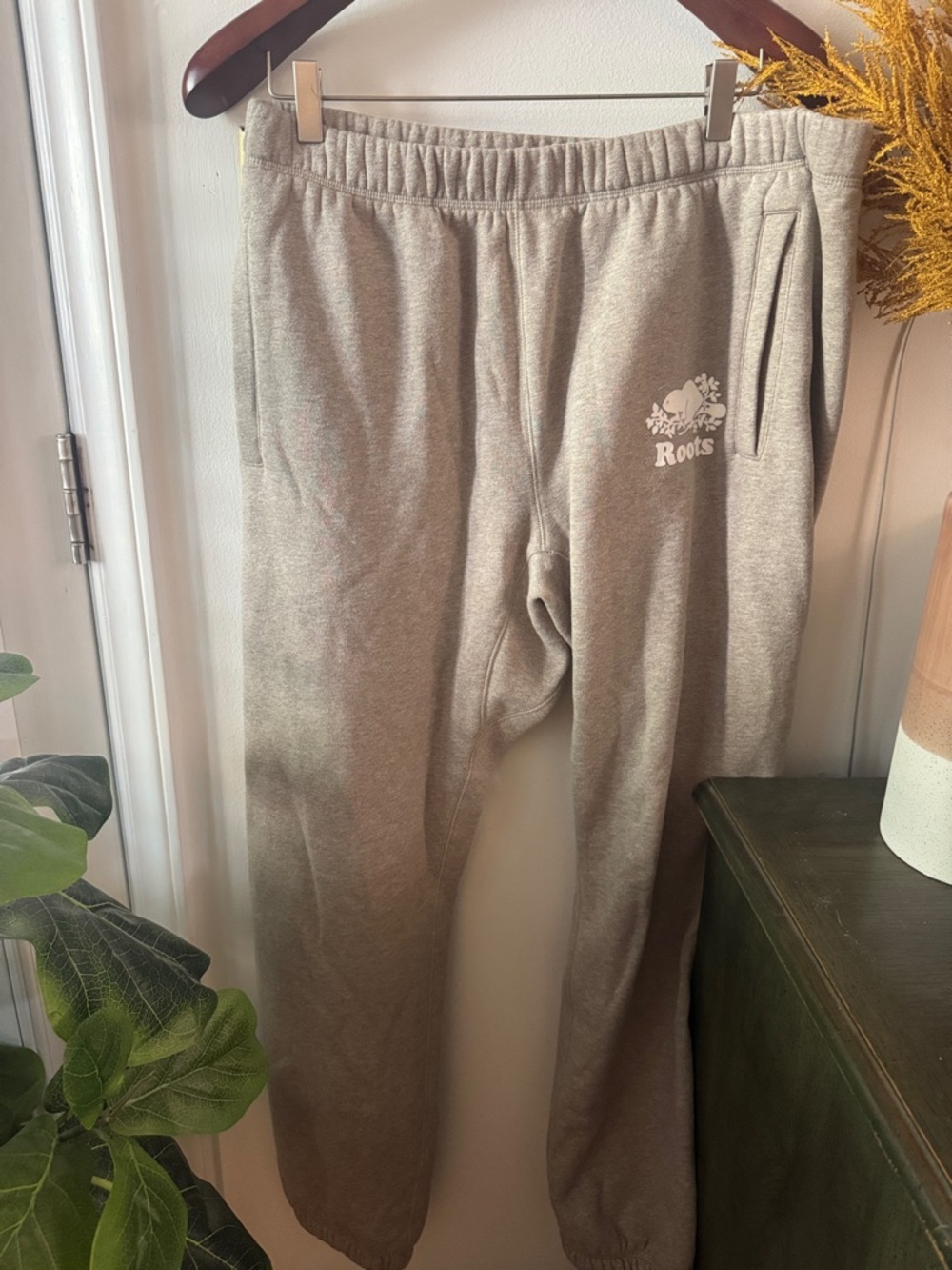 Roots Men’s Grey Fleece Sweatpants